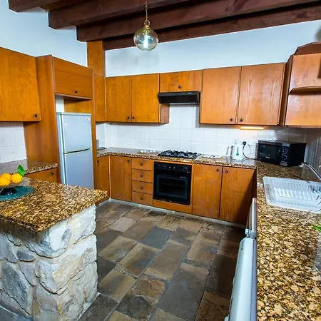 Villa Mylos