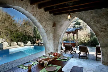 Villa Mylos *